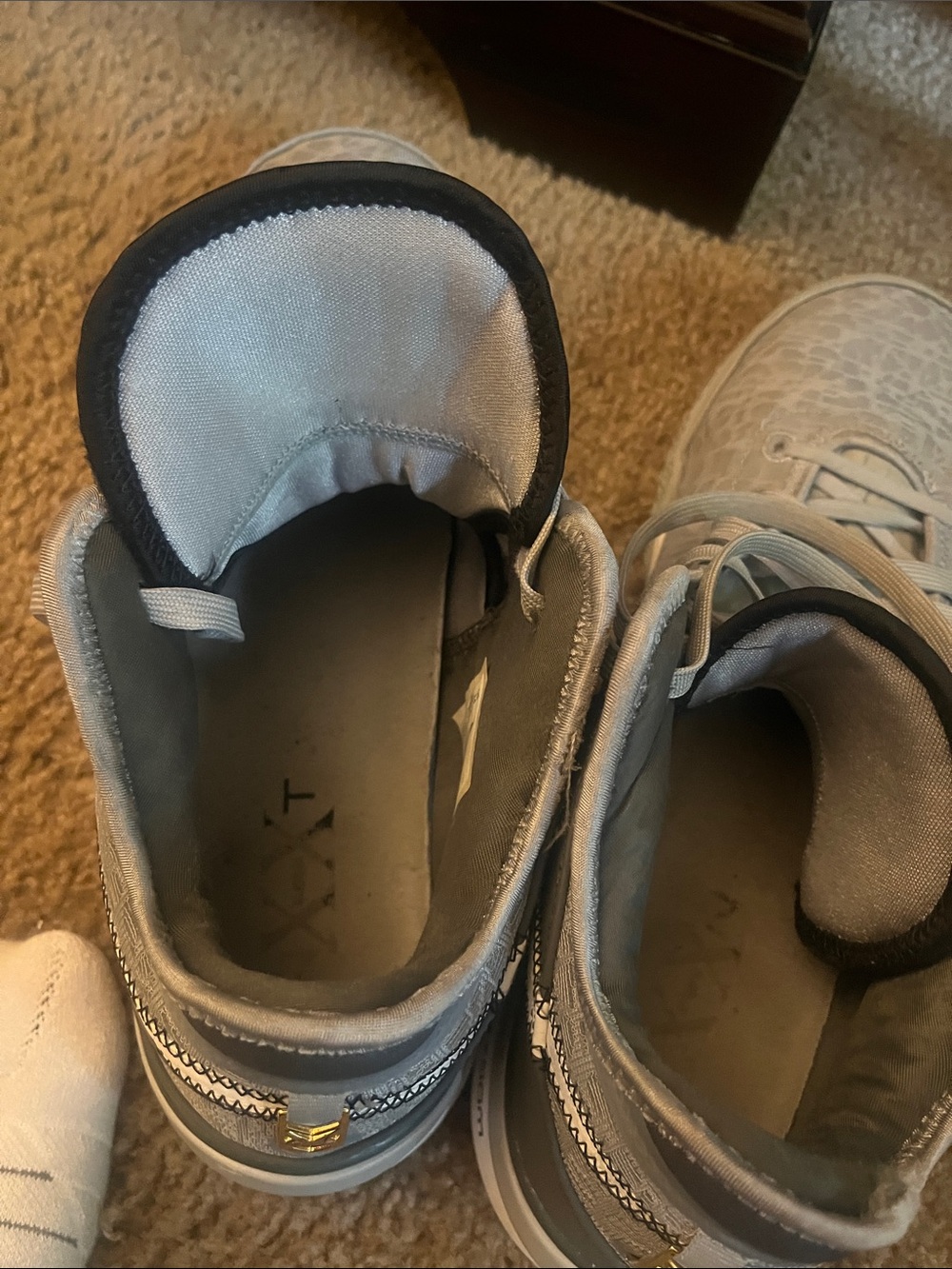 Nike Light Gray Low-Top LBJ NXT Gen Sneakers with White and Metallic Gold Accent - Picture 4 of 4